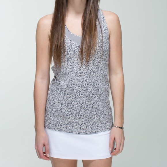 Lululemon Tone It Tank - Size 12 - Picture 3 of 11